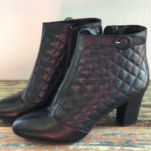aquatalia quilted boots